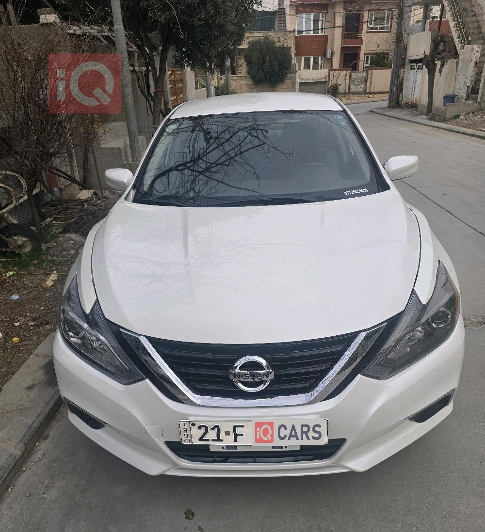 نيسان ألتيما